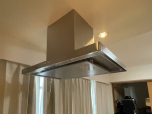 クチーナ(CUCINA)キッチン センターレンジフードの取替工事 施工後