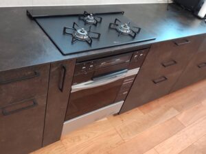 キッチンハウス ビルトインオーブンの後付工事 施工後