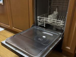 一条工務店オリジナルキッチン フロントをスライドオープンに取替 施工前