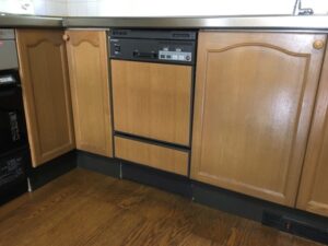 45cmフロントオープン食洗をスライドオープン食洗機に取替　価格を出来るだけ、おさえたい　施工前