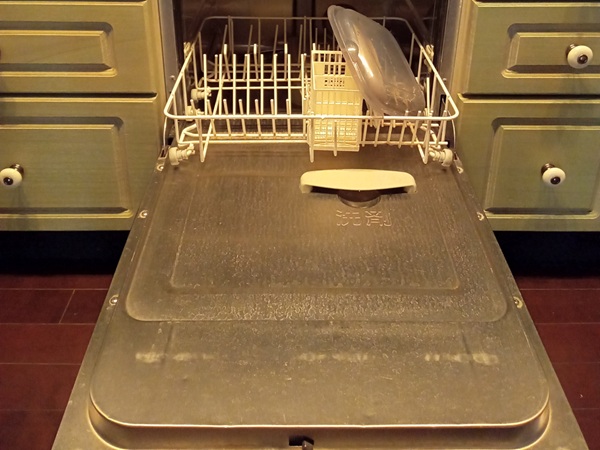 45cmフロントオープン食洗機をスライドオープンに取替　取替交換費用と工事内容