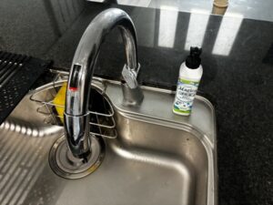 一条工務店オリジナルキッチン 整水器の後付け新設工事 施工前