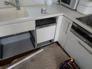 ヤマハ (YAMAHA）　機器を外して収納スペース　施工前　