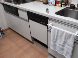 パナソニック(Panasonic) 機器を外して収納スペース 施工前