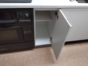 機器を外して収納スペース　施工後