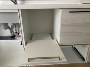 リクシル（LIXIL）　機器を外して収納スペース　施工後