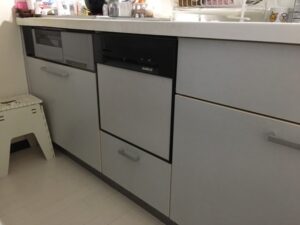 造作キッチン・オーダーキッチン 機器を外して収納スペースへ 施工前