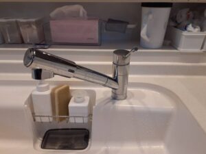 リクシル（LIXIL）　浄水器の取替　施工前　