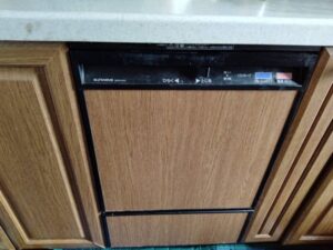 45cmフロントオープン食洗をスライドオープン食洗機に取替　食器の容量って、どうなる　施工前