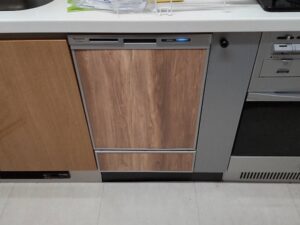 海外製食洗機を国内製に取り替える　AEGから替えたい　施工後