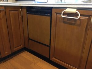 もう一度フロントオープン食洗機取替　やっぱり大容量がいい　施工前