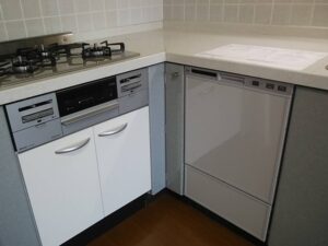 30㎝食洗機を45㎝食洗機に取替える　オーブン撤去も同時　施工後