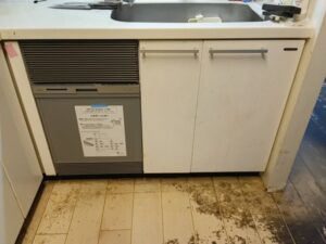 30㎝食洗機を45㎝食洗機に取替える　シンクキャビネット加工　施工後