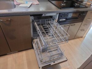 もう一度フロントオープン食洗機取替　リンナイ最新のタイプに替えたい　施工後