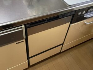 もう一度フロントオープン食洗機取替　今の食洗機パネルを残したい　施工後