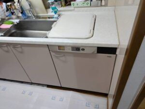 ヤマハトップオープン食洗機取替え交換工事　前扉が幅広　施工前