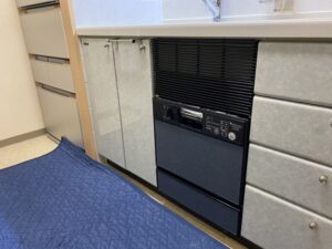シンク下フロントオープン食洗機交換 心配なので、現地調査をお願いしたい 施工前