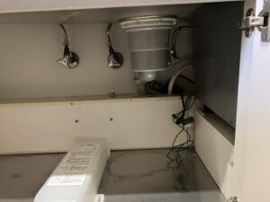 ヤマハトップオープン食洗機取替え交換工事　給排水配管や電源コンセントの状況