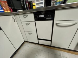 30㎝食洗機を45㎝食洗機に取替える　選べるキッチンカラー　施工前　