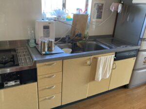 ナショナル松下電工（ナイス）カウンタートップ食洗機取替　食洗機を含んだキッチン全体写真