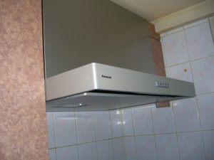 お手入れしやすい レンジフード 交換②