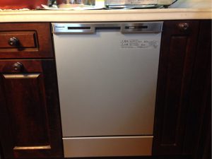 大阪市内でスライド食洗機のお取替え工事です！