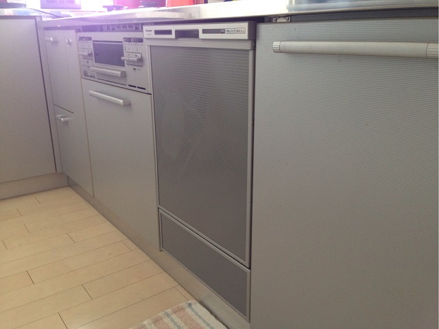 新設食洗機　トーヨーキッチン　ＮＰ-45ＶＤ7Ｓ①  新設食洗機,ビルトイン食洗機,食器洗い乾燥機設置,新規取り付け,キッチンリフォーム,後からビルトイン