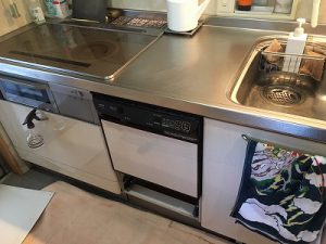 貝塚市澤にてスライド食洗機の入れ替え工事を行いました！