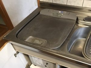 愛媛県上浮穴郡にてトップオープン式食洗機の交換工事を行いました！