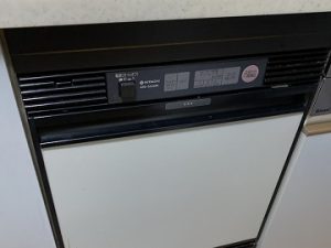 福岡県糟屋郡にて奥行60cmのキッチンでスライドオープン食洗機の交換工事を行いました！案件番号 a-4968
