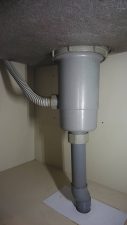 キッチン水栓　排水トラップ交換工事③　8774