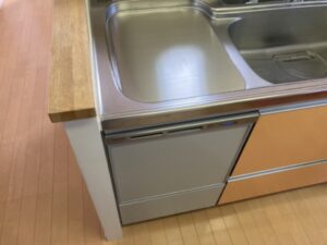 愛知県西尾市にてトップオープン食洗機（MISW-4521）からスライド食洗機（NP-45MS9S）への取替工事させて頂きました！a-13305