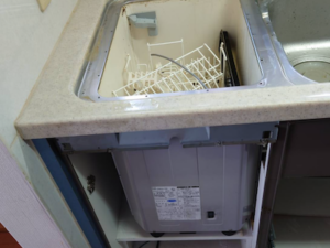 埼玉県越谷市にて上蓋式食洗機EW-CB54YHの買い替え工事
