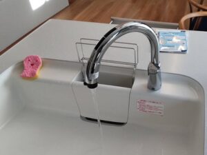 東京都目黒区にてキッチン水栓の取り替え事例 a-13801