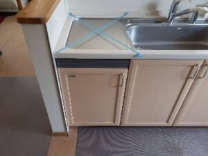 福岡県三井郡にてトップオープン食洗機の撤去・ステンレスの蓋の取付け工事　a-15548