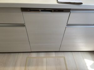 【大阪府高槻市】ファーストプラスキッチンに新しくビルトイン食洗機「NP-45MD9W」を設置事例です！