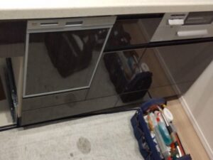 東京都小平市にて浅型食洗機から深型食洗機へ取替えた事例a-14648
