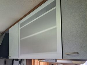 静岡県富士市にて電動昇降吊戸棚交換工事a-18602