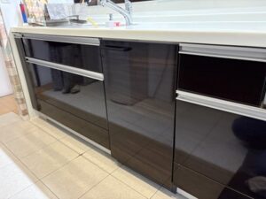日野市にて深型食洗機を撤去して開き扉キャビネット設置a-22656